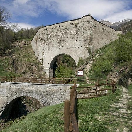 Апартаменты Grenier Du Coeur Аоста Экстерьер фото